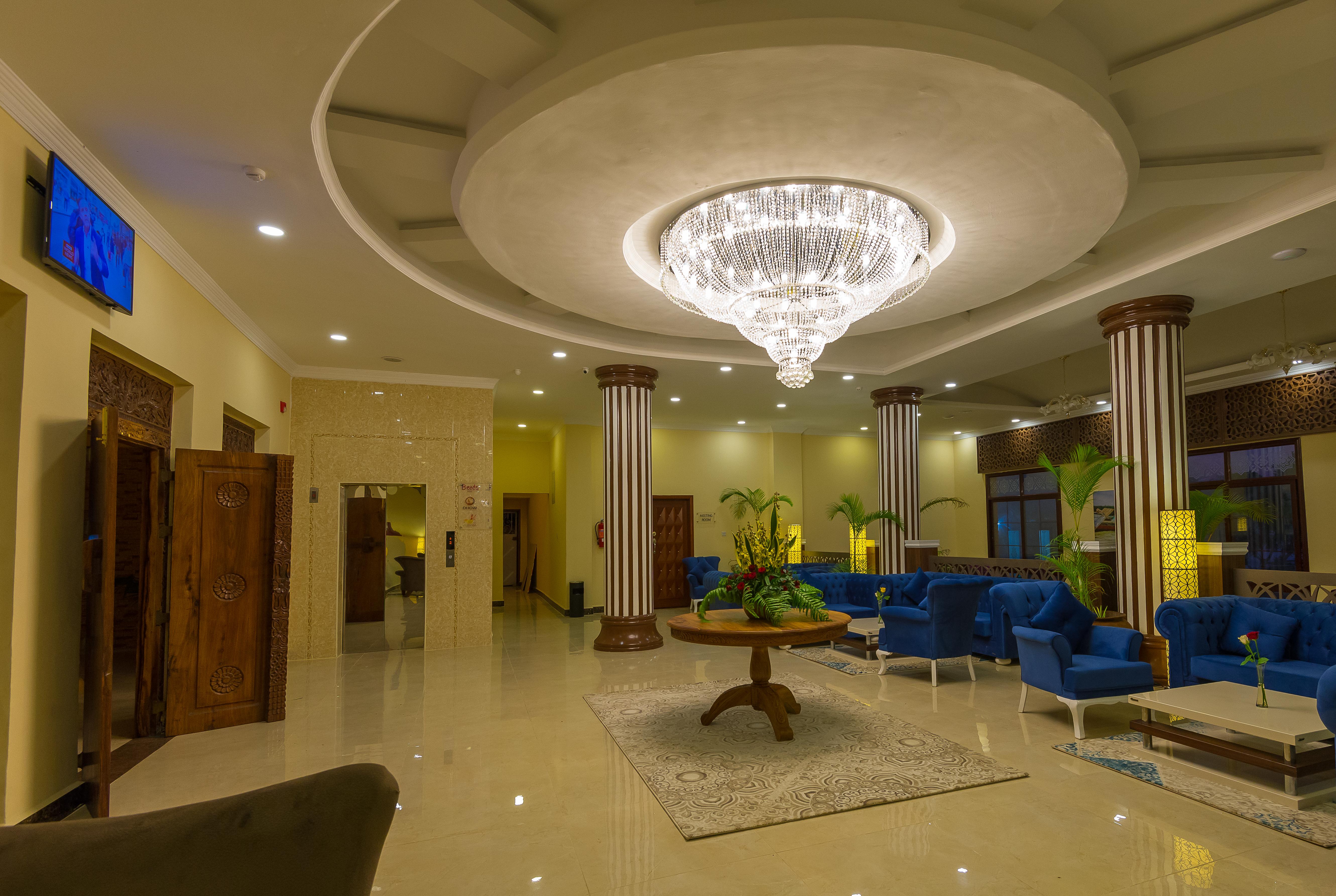 Golden Tulip מלון 4*